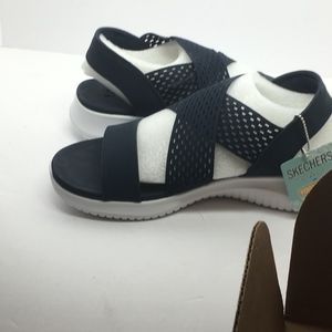 Skechers Women's Ultra Flex-NEON Star-Cross Strap